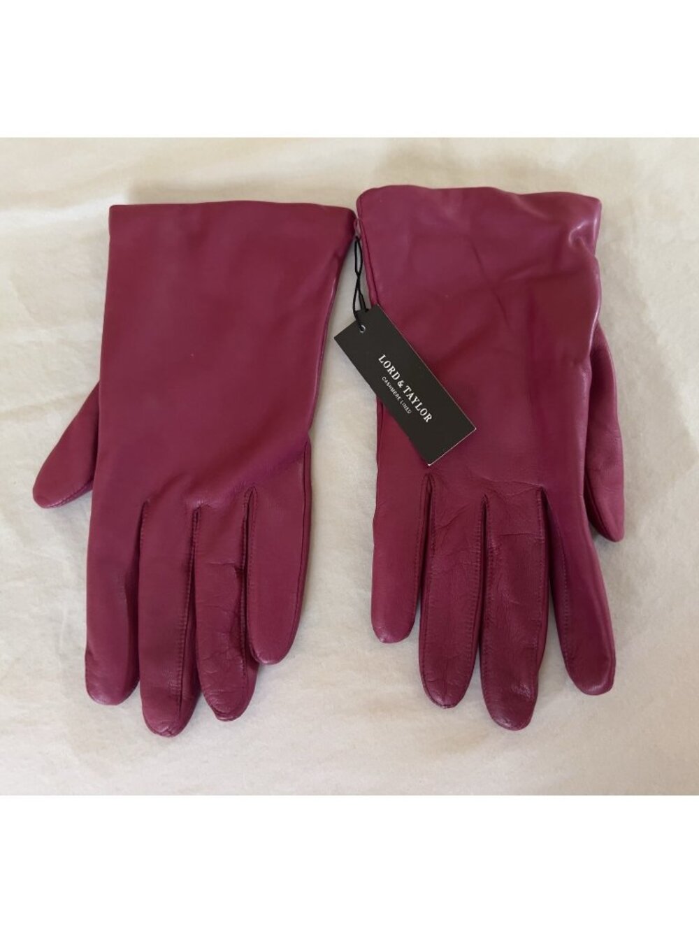 NWT Lord & Taylor Fuchsia Magenta Leather Gloves Cashmere Lined Sz 8.5 Winter